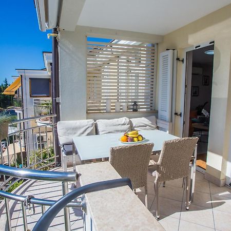 Apartment Belisima Porec Bagian luar foto
