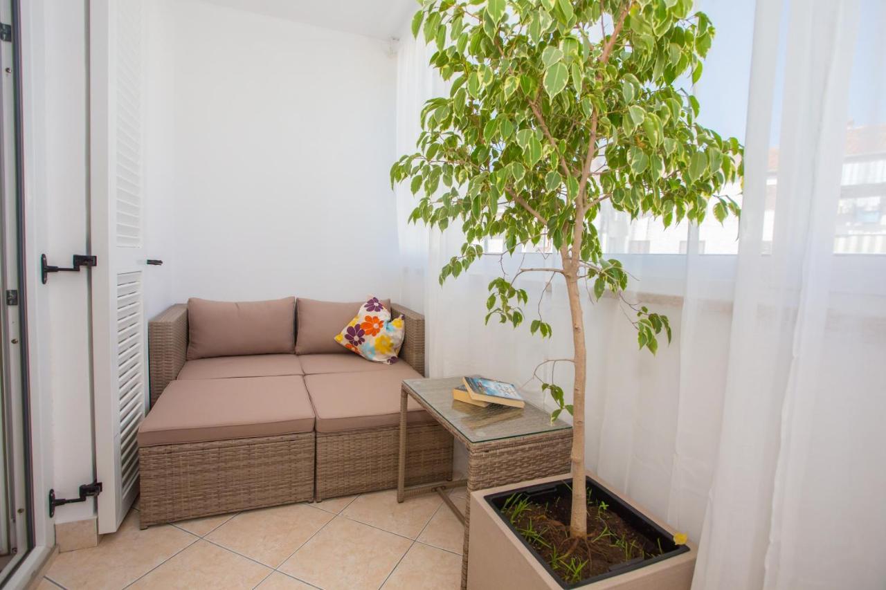 Apartment Belisima Porec Bagian luar foto