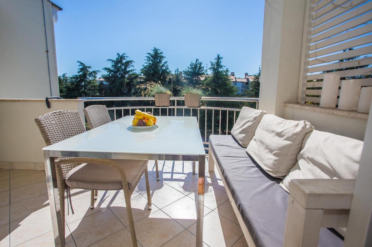 Apartment Belisima Porec Bagian luar foto